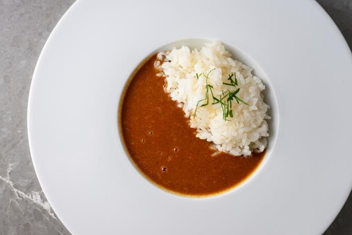〆の赤ワインカレー